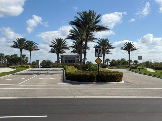 Building Photo - 6289 Mesa Gln