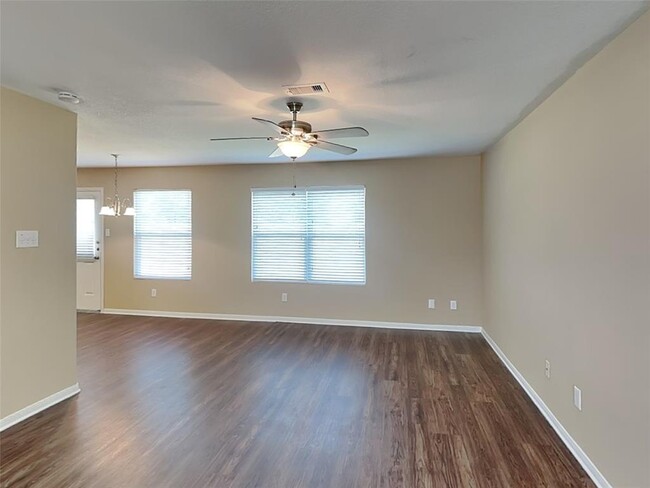 Building Photo - 3642 Apple Dale Dr