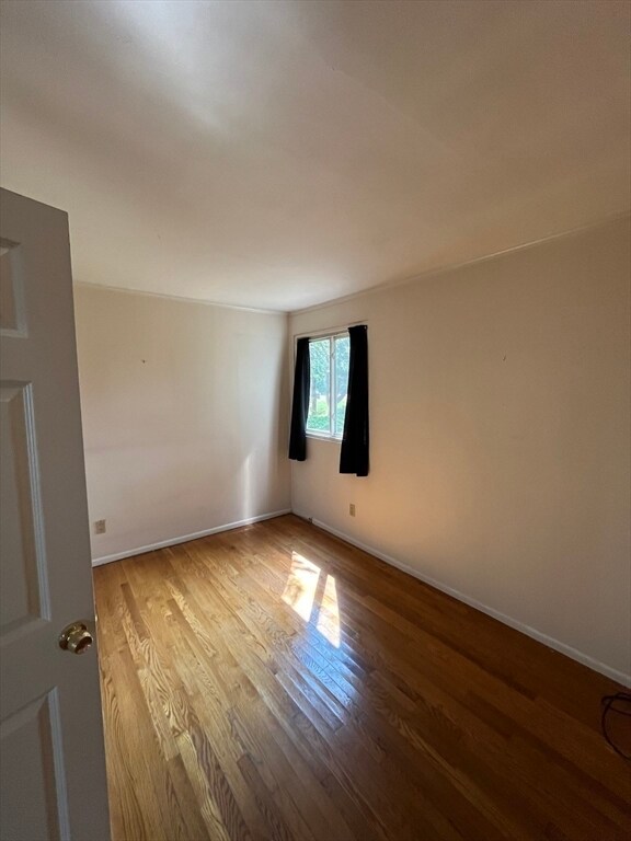 Building Photo - 193 Lake St