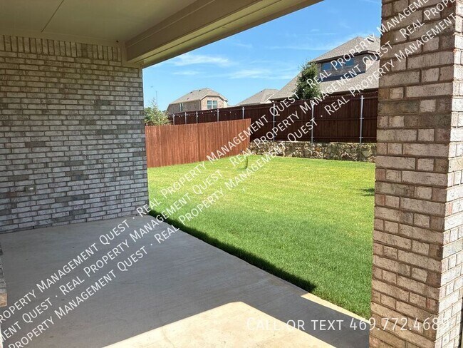Building Photo - 8164 Trudy Ln