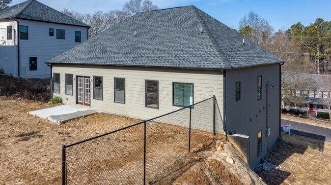 Building Photo - 4420 Ross Estates Ct SW