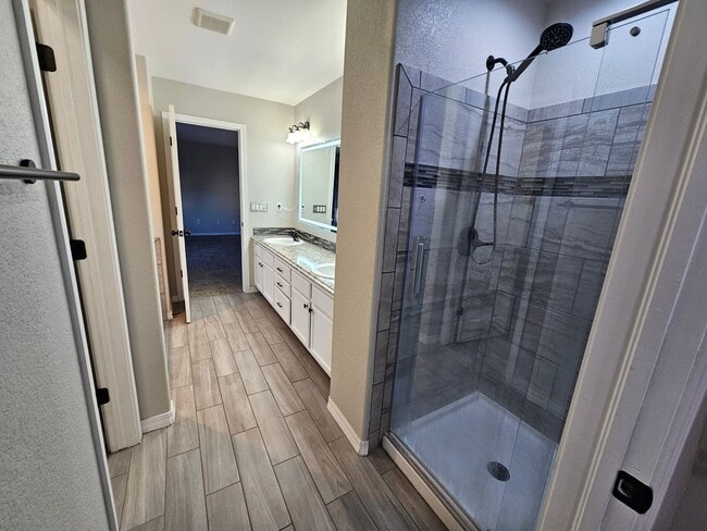 Building Photo - 3 Bed 3 bath house in 80925!!