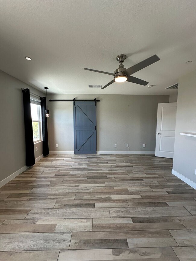 Building Photo - 7758 Meng Ct