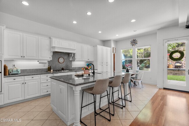 Building Photo - 1729 Bluesage Ct