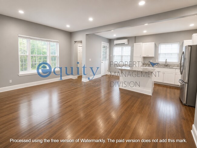 Building Photo - 748 S 1300 E