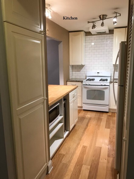 Building Photo - 4545 MacArthur Blvd NW