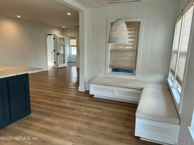 Building Photo - 201 Hopkins St