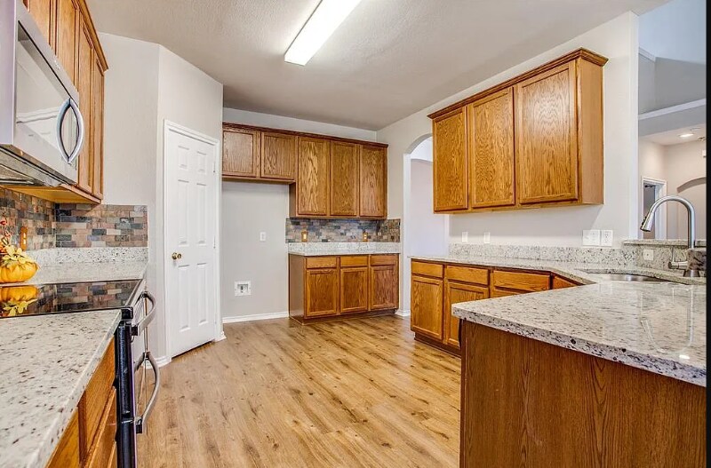 Building Photo - 3102 Bryce Dr