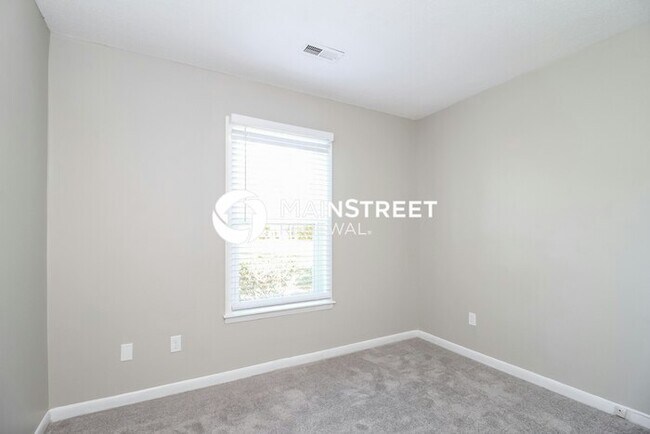 Building Photo - 1620 Stoneybrook Dr