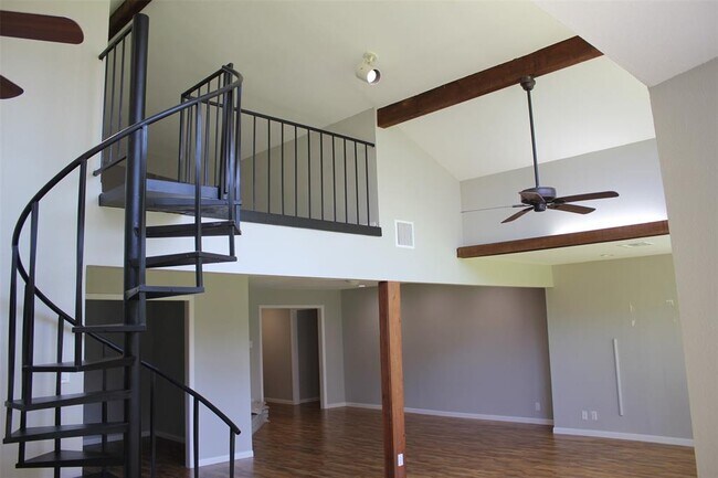 Building Photo - 10031 Haddington Dr