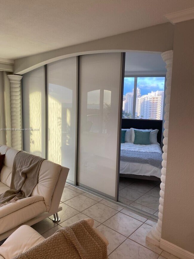 Building Photo - 5401 Collins Ave