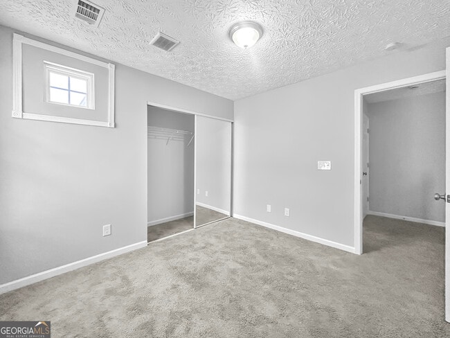 Building Photo - 206 Ilex Dr