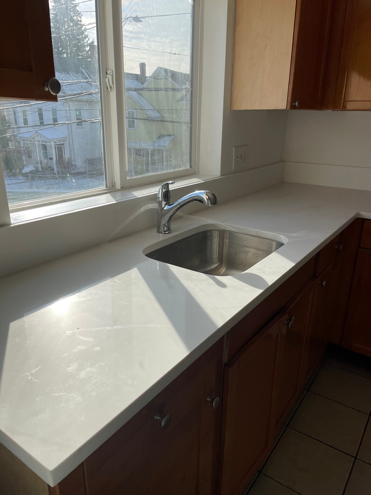 Building Photo - 83 Norwood St