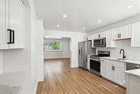 Building Photo - Modern Renovation - Sharpsburg