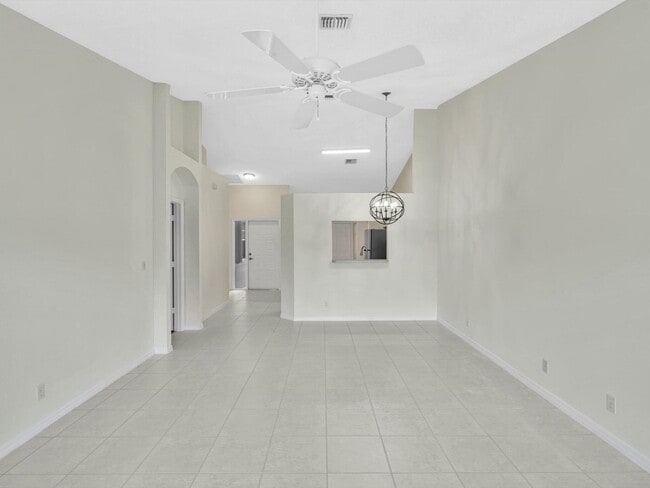 Building Photo - 6094 Lake Hibiscus Dr