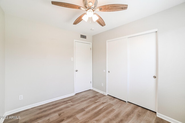 Building Photo - 3350 W Country Gables Dr