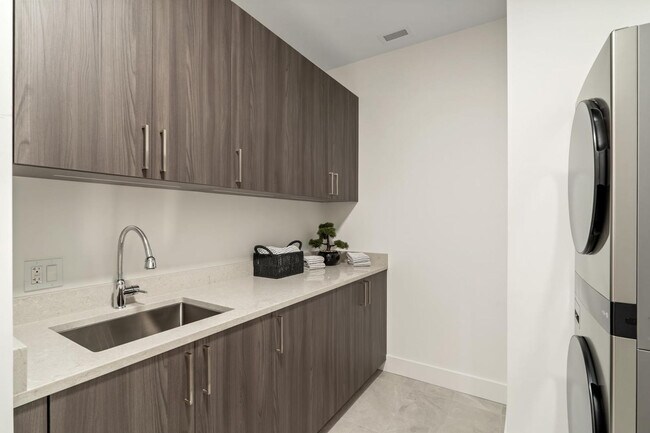 Building Photo - 19355 N 73rd Way