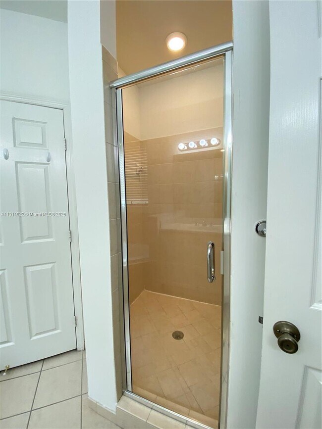 Building Photo - 3066 NW 103rd Path