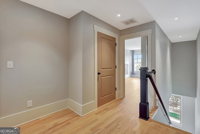 Building Photo - 10659 Serenbe Ln