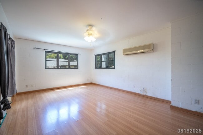 Building Photo - 1 Bd 1 Ba 1Pkg -Palolo - small pet negotia...