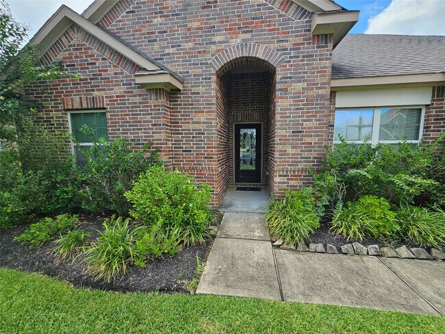 Building Photo - 1608 Groce Ln