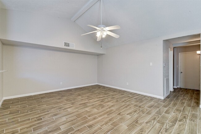 Building Photo - 17419 Ranch Country Rd