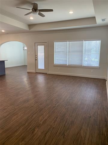 Building Photo - 3240 Sandage Ave