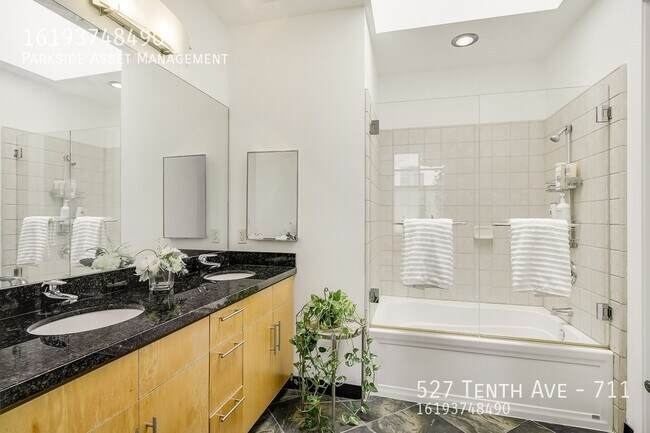 Building Photo - 527 Tenth Ave-711