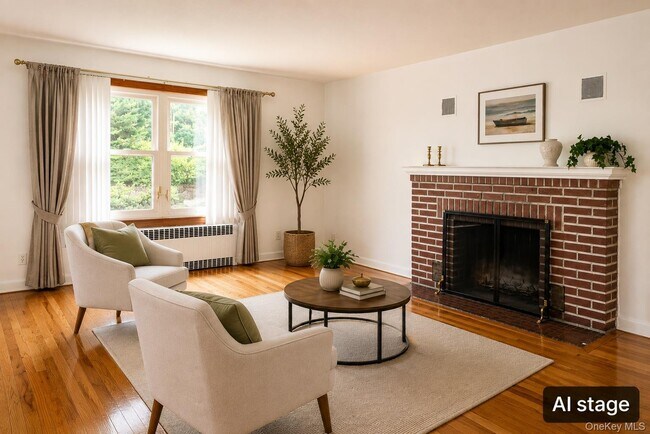 Building Photo - 121 Manhasset Ave