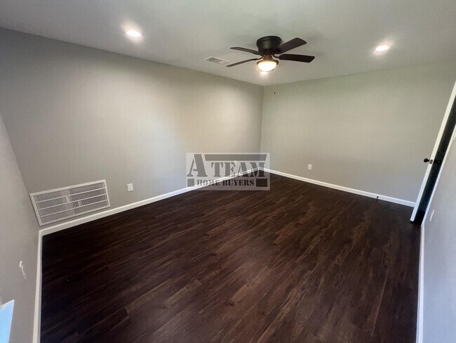 Building Photo - Remodeled 2 Bed 1 Bath in Mabank