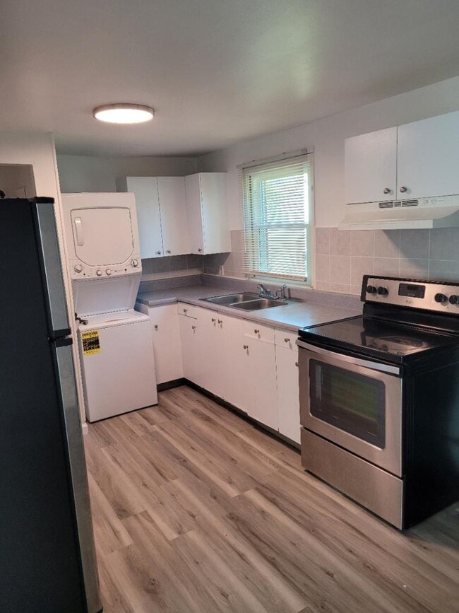 Building Photo - 3501 Commerce St