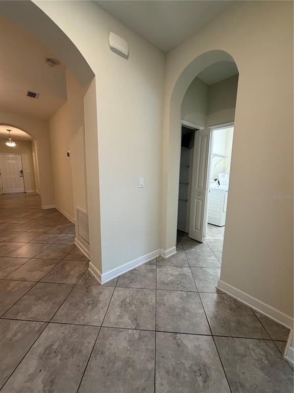 Building Photo - 15055 Driftwater Dr