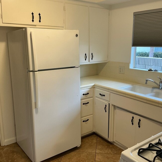 Building Photo - Washington (1004-1008)