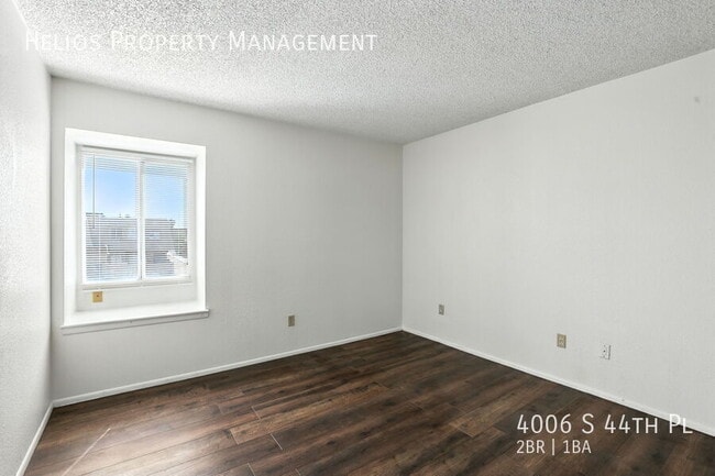 Building Photo - 4006 S 44th Pl