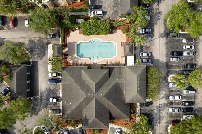 Building Photo - 17110 Carrington Park Dr