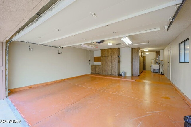 Building Photo - 13135 W Castlebar Dr