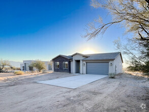 Building Photo - 3Bed/2Bath Home in Rio Verde! $399 MOVE-IN...