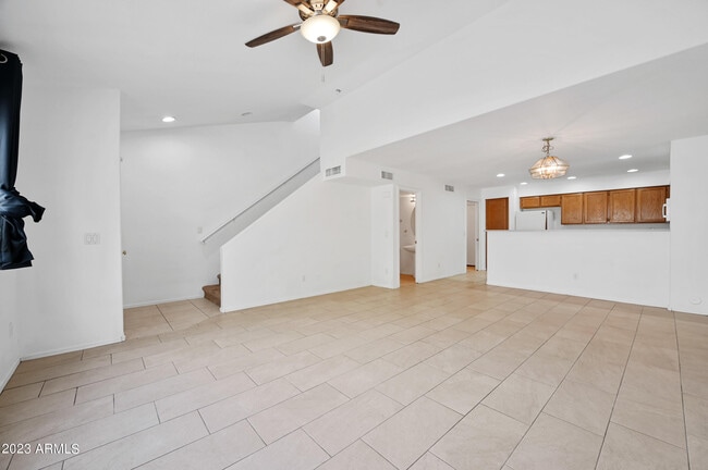 Building Photo - 4734 W Townley Ave