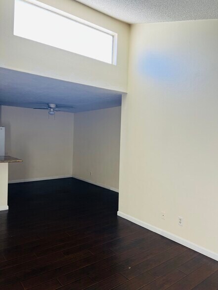 Building Photo - 3550 Ruffin Rd