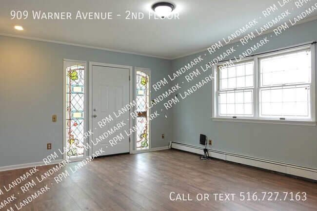 Building Photo - 909 Warner Rd