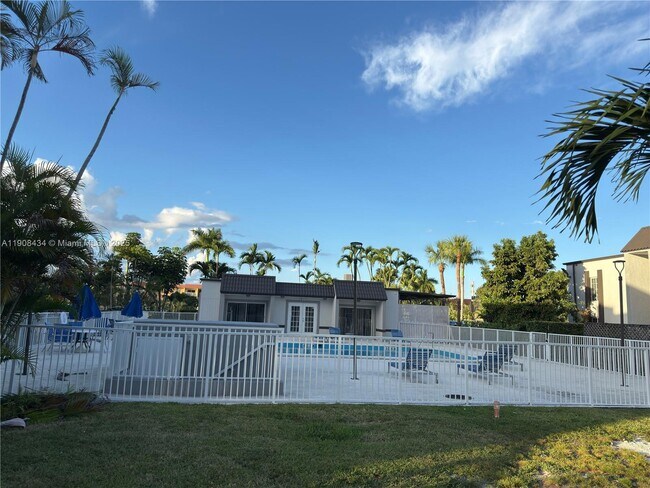 Building Photo - 4810 NW 79th Ave