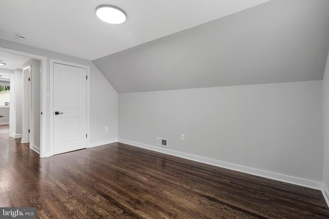 Building Photo - 5511 Callander Dr