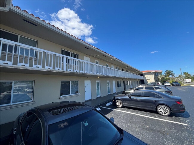 Building Photo - 2020 NE 56th St