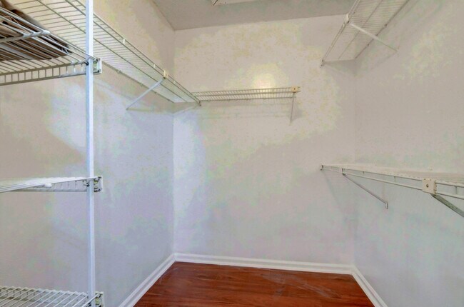 Building Photo - 11834 Donlin Dr