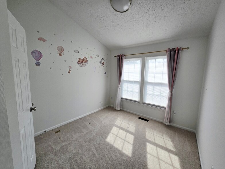 Building Photo - 18636 Clovercrest Cir