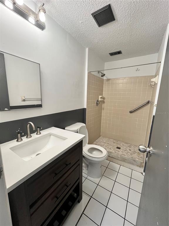 Building Photo - 4918 Silver Oaks Village