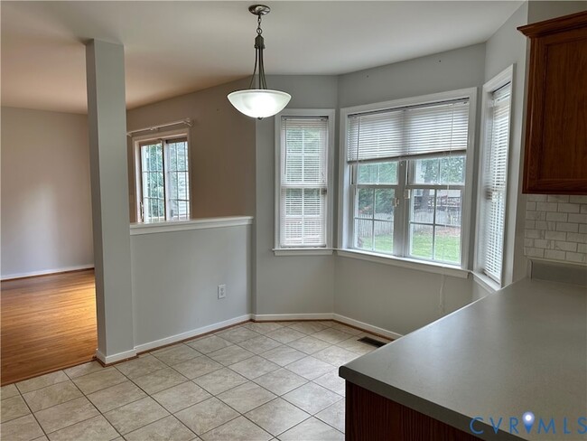 Building Photo - 5509 Jones Mill Dr