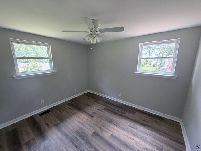 Building Photo - 516 Ochlahatchee Dr