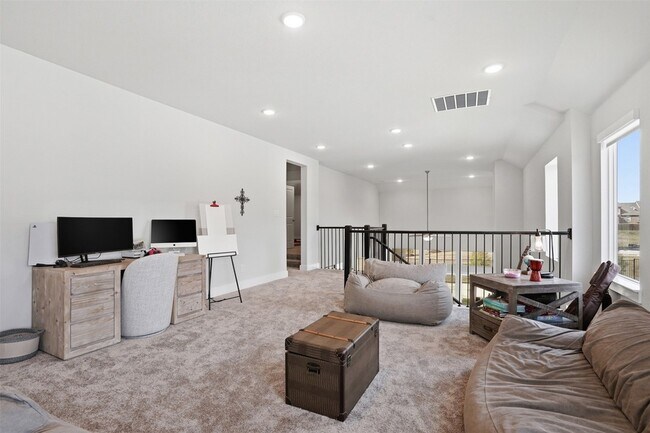 Building Photo - 4111 Olmsted Dr