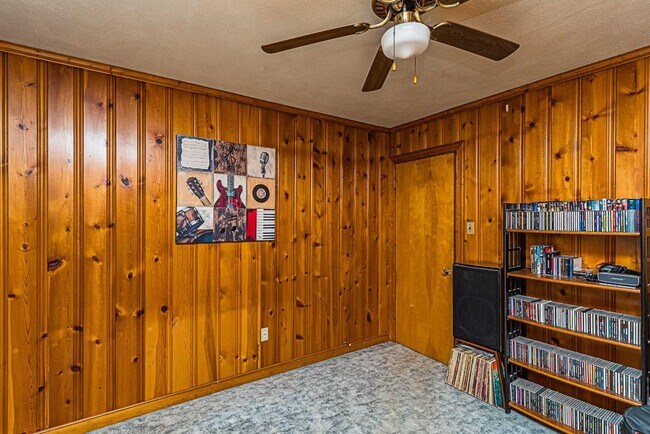 Building Photo - 8302 Colebrook Rd